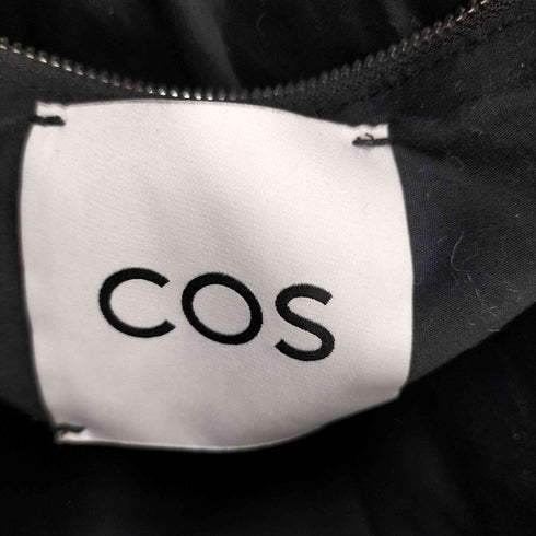 コス COS キルティング ショルダーバッグ メンズ