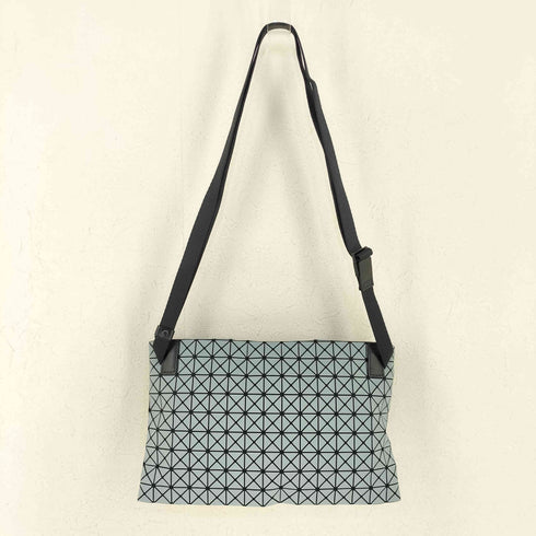 バオバオイッセイミヤケ BAO BAO ISSEY MIYAKE SASH CROSSBODY BAG レディース