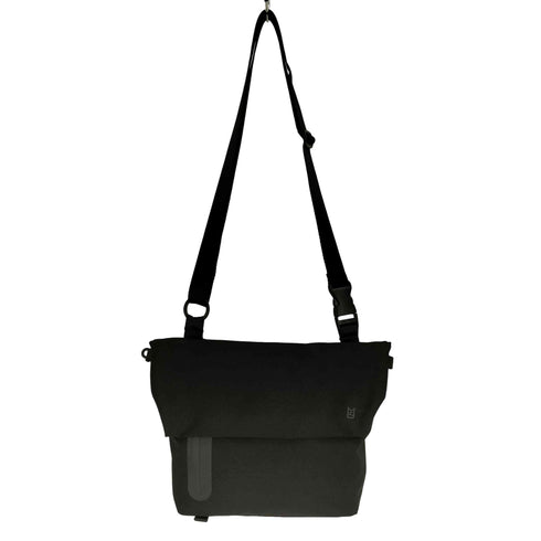 ミレスト milesto LIKID リキッド ショルダーバッグ M 撥水 レディース