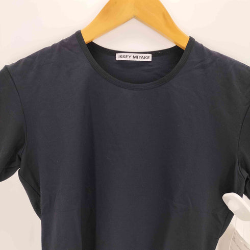 イッセイミヤケ ISSEY MIYAKE ストレッチカットソー レディース JPN:2