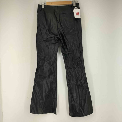 フェイクレザーフレアパンツ レディース JPN:M