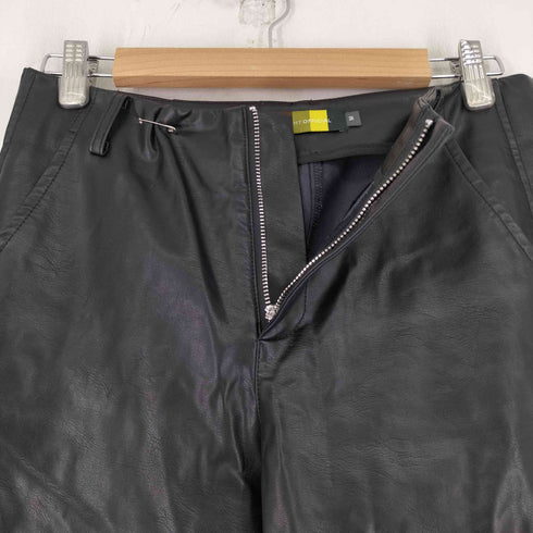 フェイクレザーフレアパンツ レディース JPN:M
