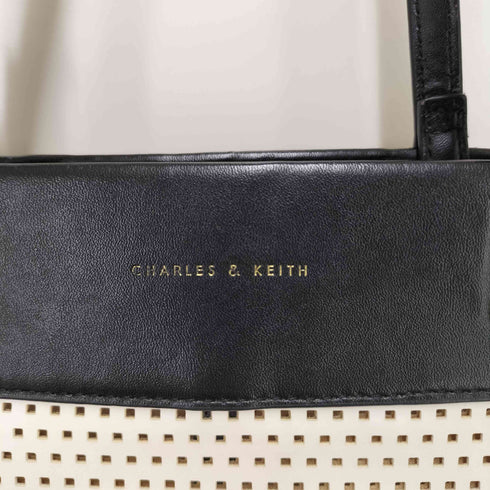 チャールズアンドキース CHARLES&KEITH パンチングレザー メッシュ トートバッグ レディース