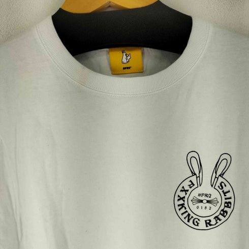 エフアールツー FR2 Embroidery Logo within Face Outline T-shirt メンズ JPN:M