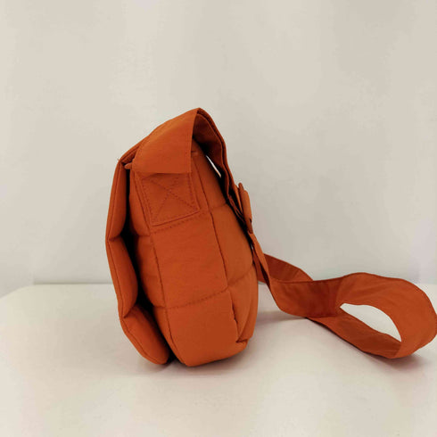 Beyond The Vines Poofy Bag レディース
