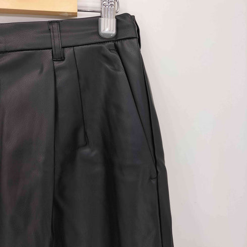エマクローズ EMMA CLOTHES TRストレッチスーツ地 ワイドシルエット2タックショーツ ショートパンツ メンズ JPN:M