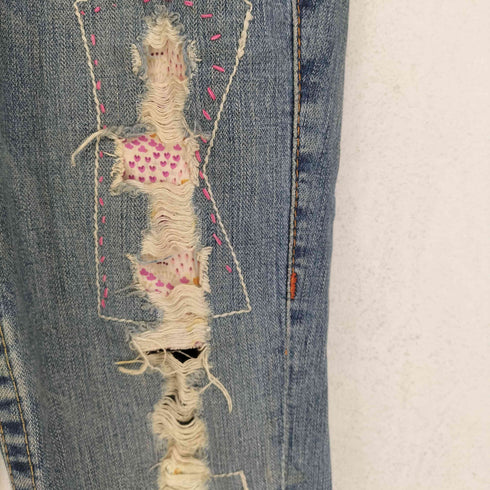 トゥルーレリジョン TRUE RELIGION WOODSTOCK MADE IN USA ダメージ加工フレアデニムパンツ レディース 27