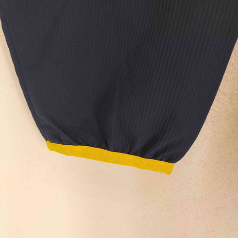 アンブロ UMBRO ロゴプリントプルオーバー メンズ XO