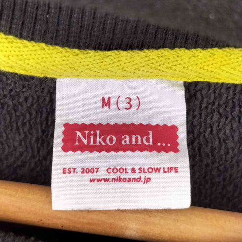 ニコアンド niko and... ヴィンテージライクアソートロゴ裏毛プルオーバー レディース M