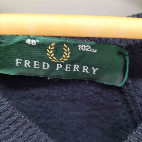 フレッドペリー FRED PERRY 90S 緑タグ ロゴ刺繍 Vネック ニットプルオーバー メンズ US:40