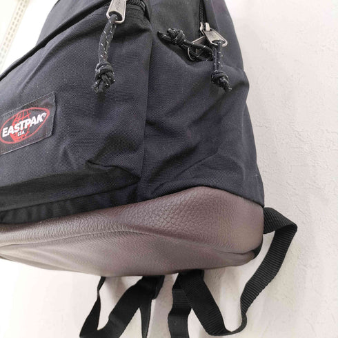 イーストパック EASTPAK Wyoming Black Medium Backpack メンズ