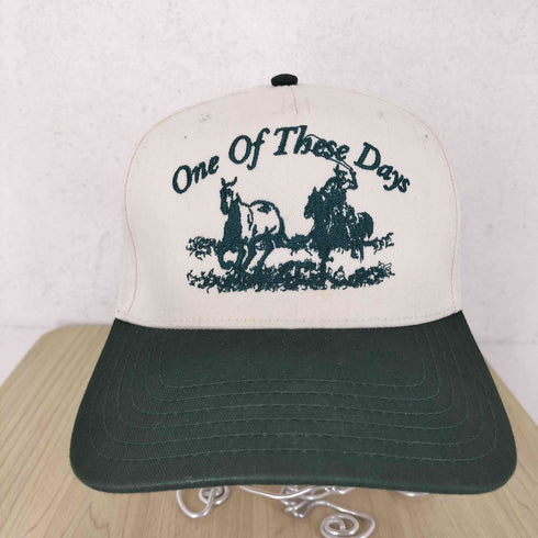 ONE OF THESE DAYS JUST FOR A MOMENT HAT メンズ