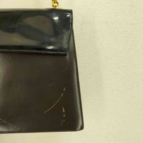 サルヴァトーレフェラガモ Salvatore Ferragamo エナメル切り替えショルダーバック レディース