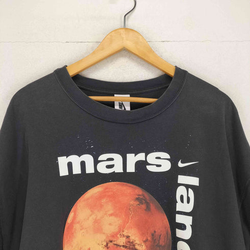 ナイキ NIKE MARS LANDING NRG SS TEE AM90 MARS メンズ JPN:L