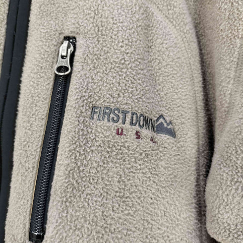 ファーストダウン FIRST DOWN ロゴ刺繍 裏キルティング フリースジャケット メンズ import:M