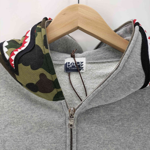 アベイシングエイプ A BATHING APE 1ST SHARK FULL ZIP HOODIE メンズ JPN:M
