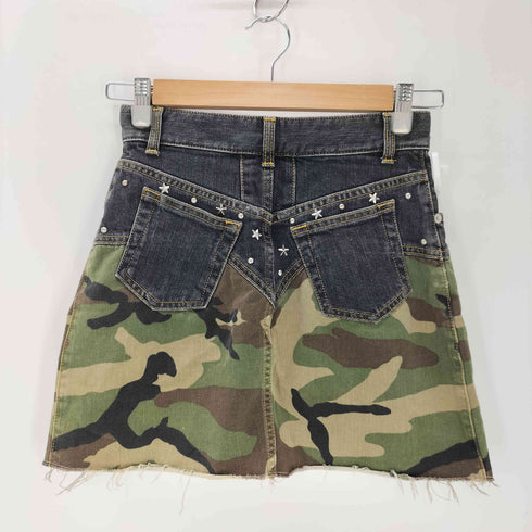 サンローランパリ SAINT LAURENT PARIS Camo Print Studded Denim Skirt レディース 26