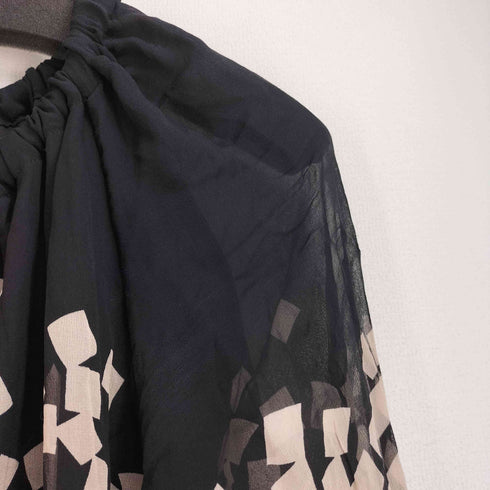 ダイアンフォンファステンバーグ DIANE VON FURSTENBERG シルク100 総柄 シアーパフブラウス ボウタイリボン ブラウス レディース JPN:2