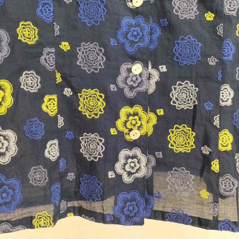 Castle Combe garden シェルボタン 花柄 エンブロイダリー刺繍 長袖シャツ レディース