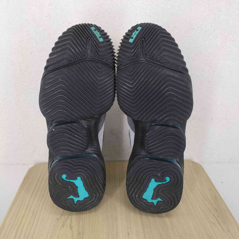 ナイキ NIKE LEBRON 16 LOW AC CLEAR JADE メンズ 10.5