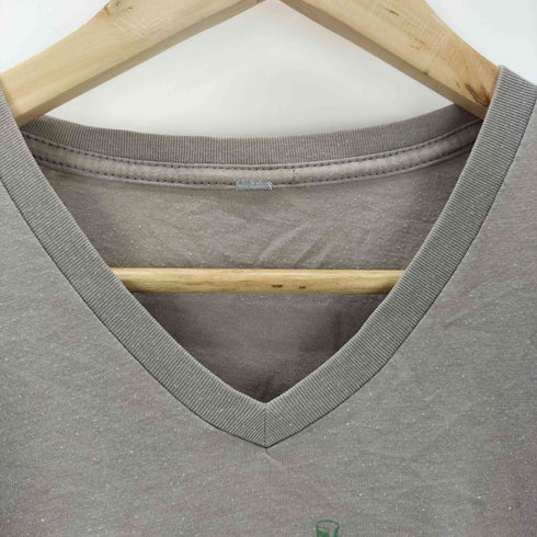 VネックTシャツ メンズ
