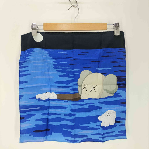 カウズ KAWS キャラクターハンカチ メンズ ONE SIZE