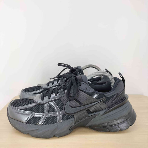 ナイキ NIKE W V2K RUN BLACK/DK SMOKE GREY-ANTHRACITE メンズ 25cm