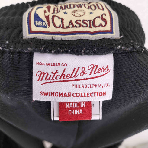 ミッチェルアンドネス mitchell&ness チームロゴハーフパンツ メンズ M