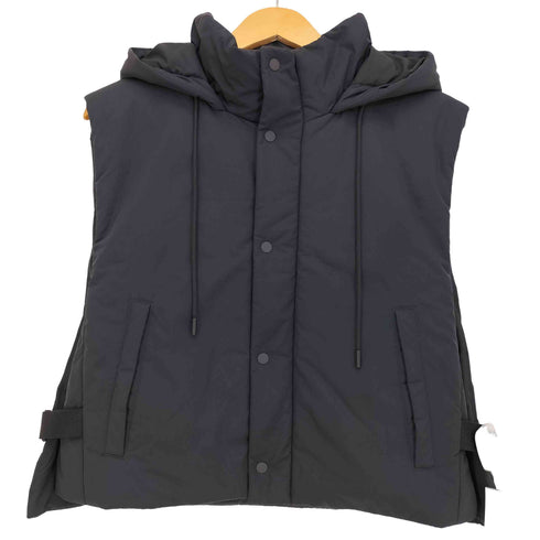 コス COS PADDED HOODED HYBRID GILET 中綿フード付きジレ メンズ XS/S