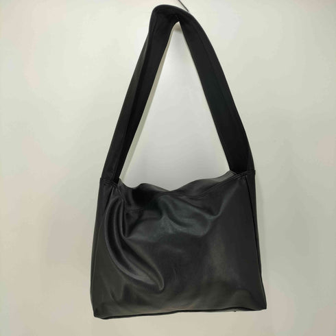 フェケテ FEKETE WIDE STRAP SHOULDER BAG/フェイクレザー メンズ
