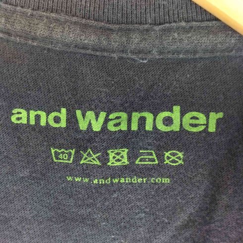 アンドワンダー and wander プリントクルーネックTシャツ メンズ FREE