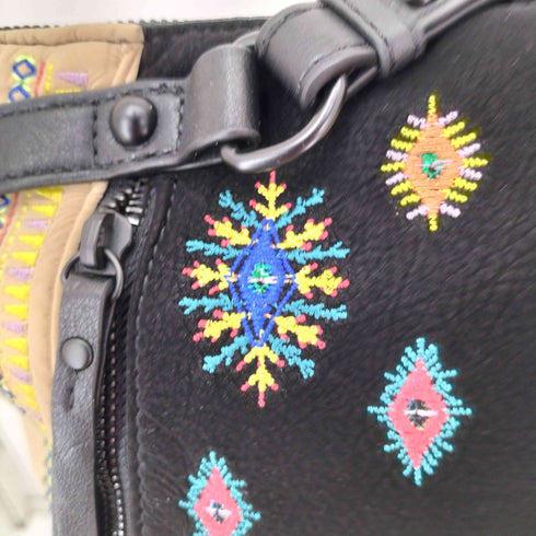 デシグアル Desigual 21AW 刺繍 装飾 総柄 ハンドバッグ レディース