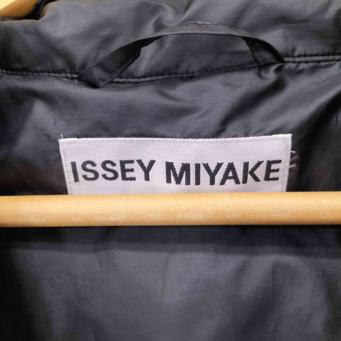 イッセイミヤケ ISSEY MIYAKE 銀タグ デザインカラー ダウンジャケット レディース JPN:3