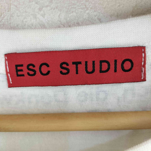 イーエスシーステュディオ ESC STUDIO メッセージプリント クルーネックノースリーブ メンズ