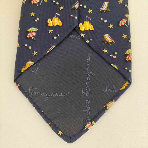 サルヴァトーレフェラガモ Salvatore Ferragamo 総柄 シルクネクタイ メンズ