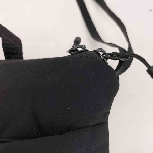 ザノースフェイス THE NORTH FACE GeofacePouch レディース