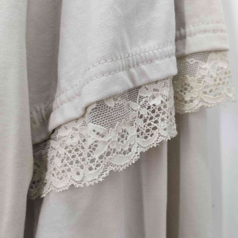 袖フリルデザイン フロントプリント L/S Tシャツ レディース