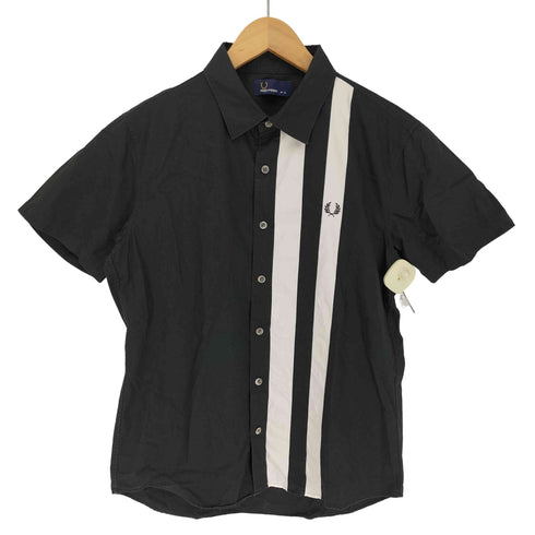 フレッドペリー FRED PERRY ロゴ 刺繍 アシンメトリー ライン デザイン S/S シャツ メンズ import:M