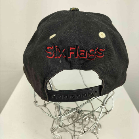 SIX FLAGS キャラクター刺繍 キャップ メンズ