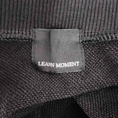 LEANN MOMENT 背面 月 ムーンプリント クルーネックスウェット レディース JPN:L