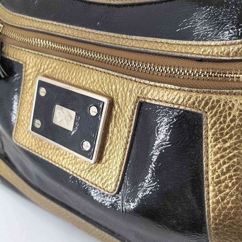 アニヤハインドマーチ ANYA HINDMARCH ロゴプレート エナメルハンドバック レディース