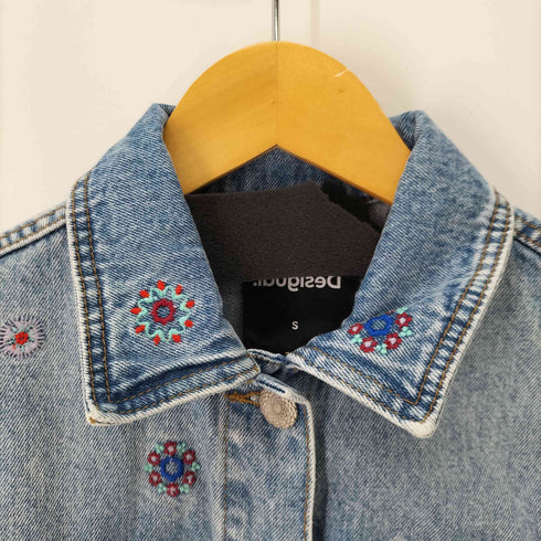デシグアル Desigual 曼荼羅模様の刺繍入りレディーススリムデニムジャケット レディース import:S