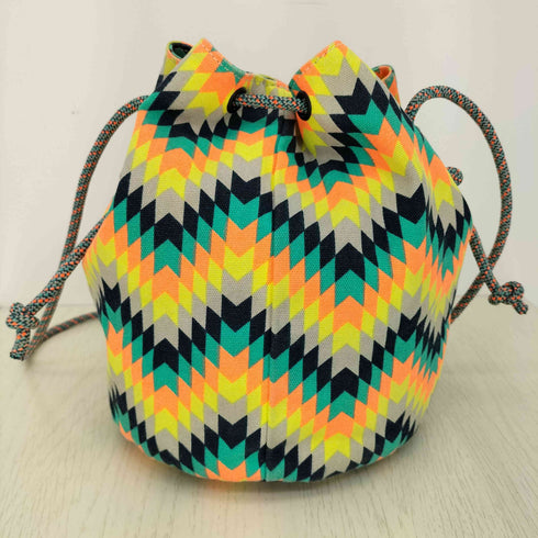 カブー KAVU マルチカラー 巾着 ショルダーバッグ レディース