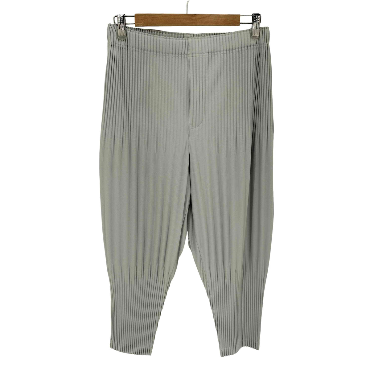 HOMME PLISSE イッセイミヤケ BASICS 消しプリーツ パンツ BASICS – isseymiyake.com