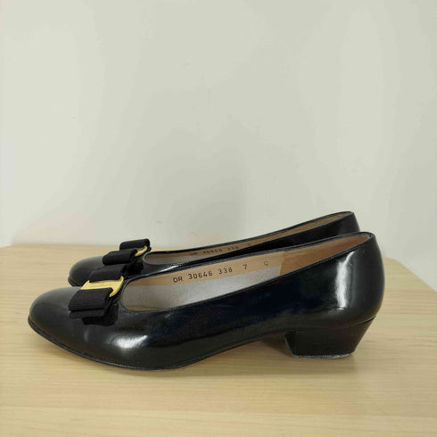 サルヴァトーレフェラガモ Salvatore Ferragamo フェラガモリボン エナメルパンプス レディース US:7