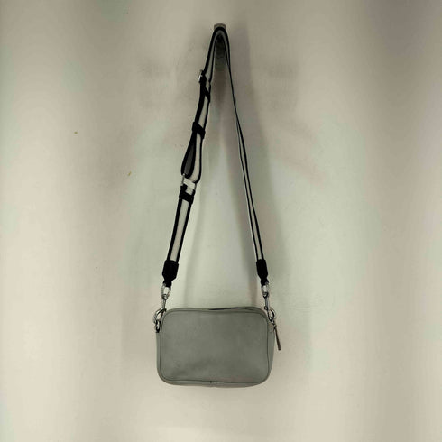 マークジェイコブス MARC JACOBS ロゴショルダーバッグ レディース