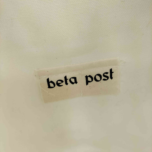 beta post Multi Pocket Suspension Backpack / white メンズ