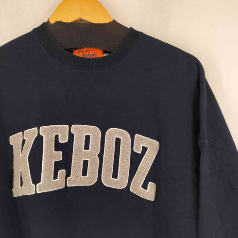 ケボズ KEboz ロゴワッペンクルーネックスウェット メンズ JPN:L