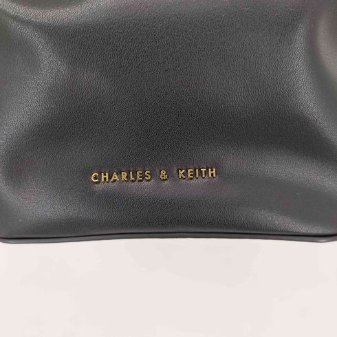 チャールズアンドキース CHARLES&KEITH ドローストリングバケツバッグ レディース