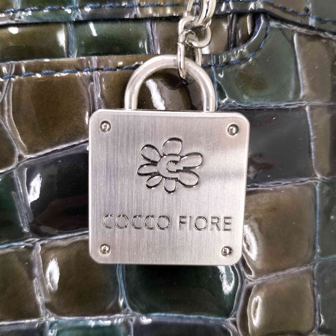COCCO FIORE クロコ型押し エナメルトートバッグ レディース